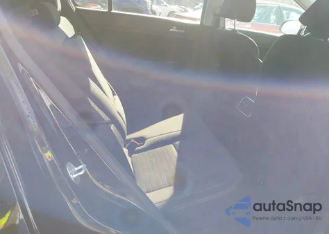 2018 Kia Sportage Lx z USA, uszkodzony, nr VIN KNDPMCAC9J7447013